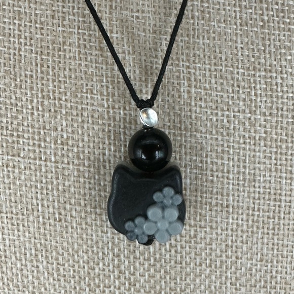 Jewelry - Tai Chi Stone Cat Head and Flowers Pendant with Onyx on Black Adjustable Rope